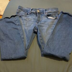 American eagle woman’s jeans